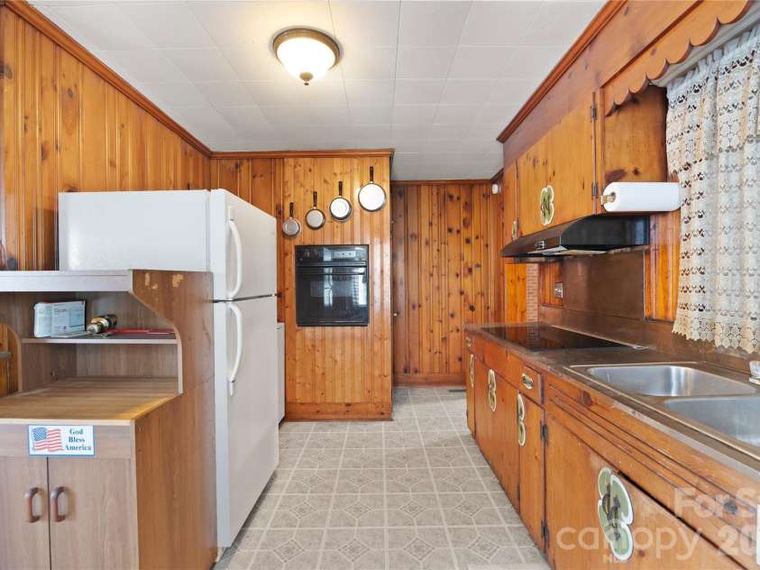 419 Pearl Street, Troy, NC 27371.  MLS# CAR4377212, YatesRealty ID 20494. 