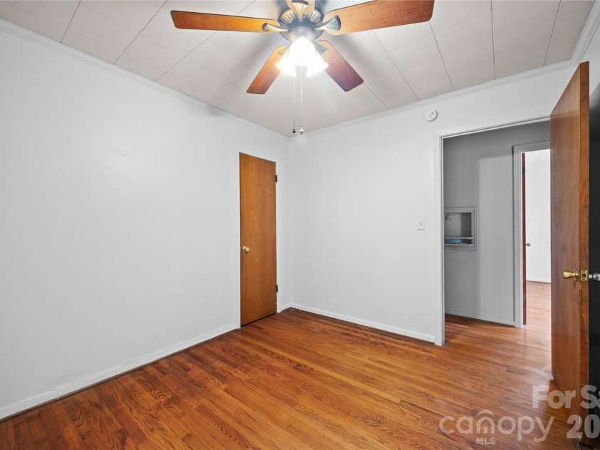 419 Pearl Street, Troy, NC 27371.  MLS# CAR4377212, YatesRealty ID 20494. 