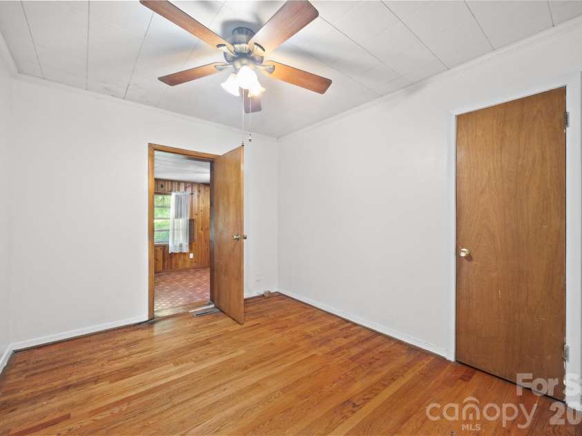 419 Pearl Street, Troy, NC 27371.  MLS# CAR4377212, YatesRealty ID 20494. 