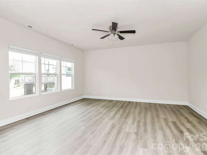 3204 Leah Elizabeth Lane, Monroe, NC 28110.  MLS# CAR4336583, YatesRealty ID 20495. Great Room