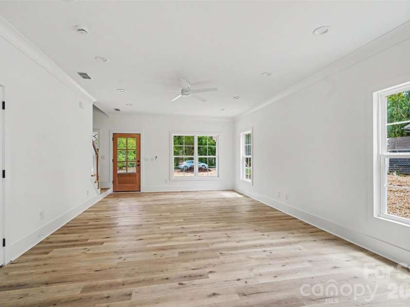 7925 Large Oak Lane, Mint Hill, NC 28227.  MLS# CAR4375261, YatesRealty ID 20495. 