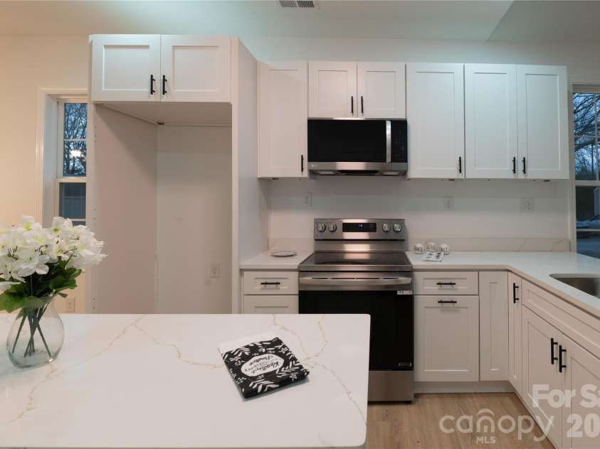 117 Rollins Street, Stanley, NC 28164.  MLS# CAR4335139, YatesRealty ID 20496. 