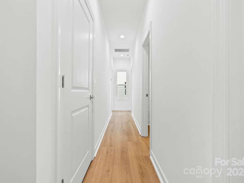 3920 Hager Drive, Charlotte, NC 28208.  MLS# CAR4264256, YatesRealty ID 20497. 