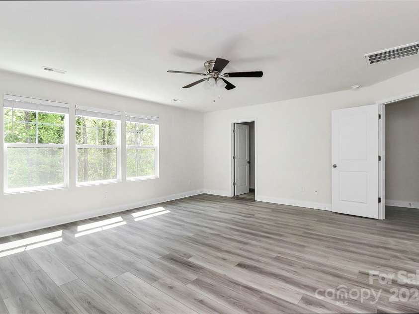 2822 Woodlands Creek Drive, Monroe, NC 28110.  MLS# CAR4237447, YatesRealty ID 20498. 