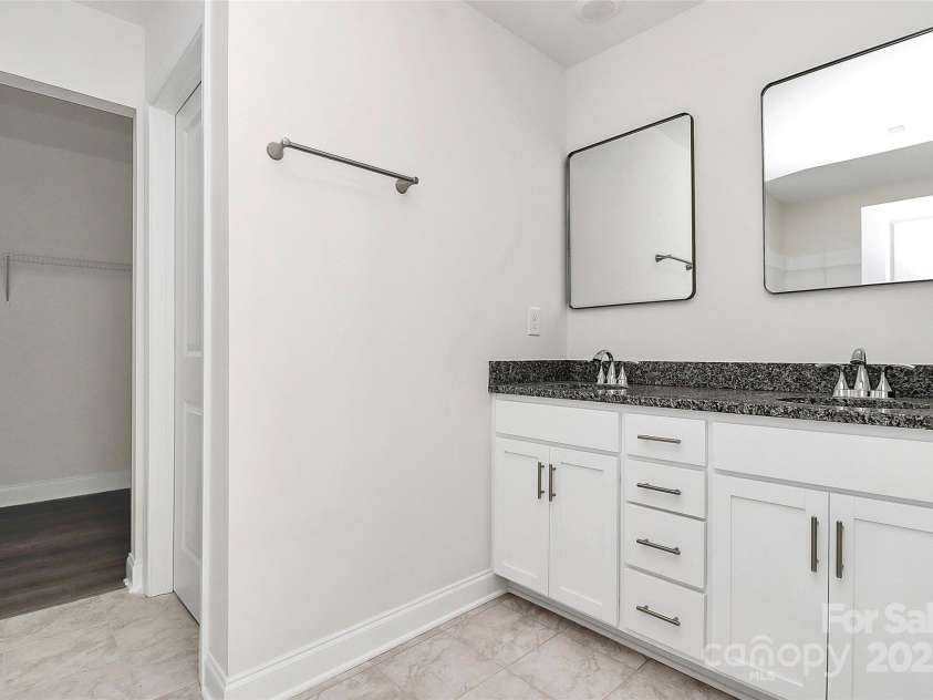 2822 Woodlands Creek Drive, Monroe, NC 28110.  MLS# CAR4237447, YatesRealty ID 20498. Primary Bath