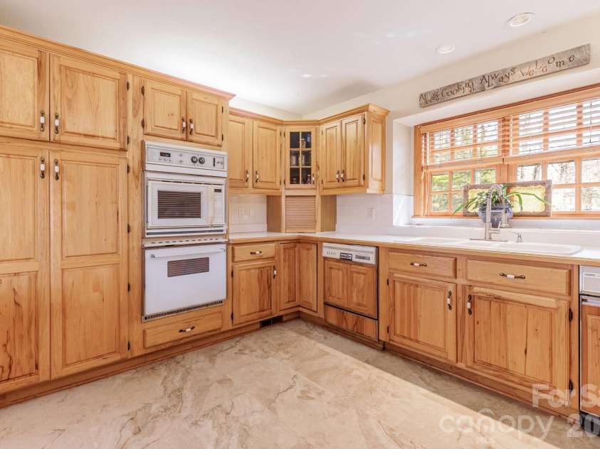 97 Covered Bridge Road, Stecoah, NC 98771.  MLS# CAR4377921, YatesRealty ID 20498. New Double Ovens Soon