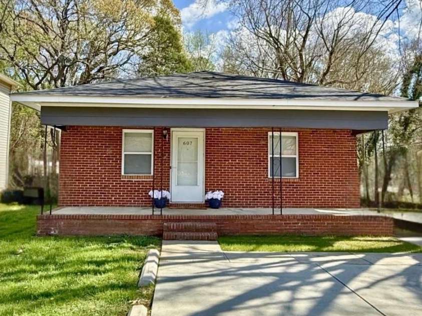 607 Salisbury Avenue, Spencer, NC 28159.  MLS# CAR4362068, YatesRealty ID 20499. 