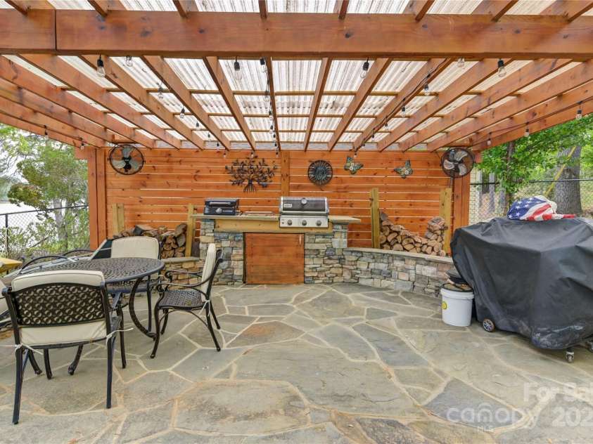 2075 Great North Road, Winnsboro, SC 29180.  MLS# CAR4249028, YatesRealty ID 205. 