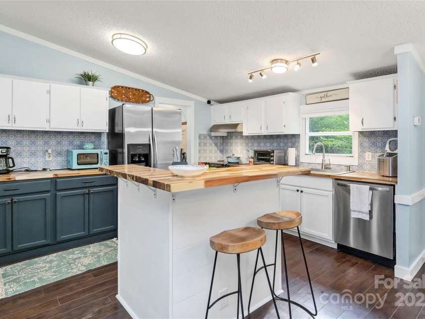 2075 Great North Road, Winnsboro, SC 29180.  MLS# CAR4249028, YatesRealty ID 205. 