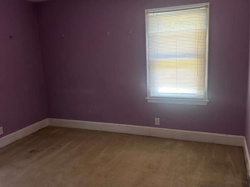 3238 Campbell Drive, Charlotte, NC 28205.  MLS# CAR4194936, YatesRealty ID 2050. 