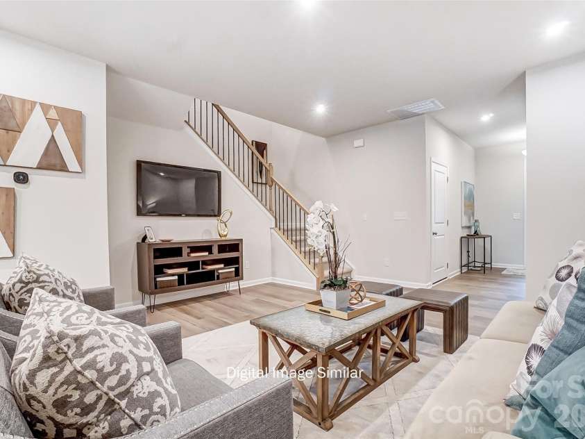 6018 Mallow Crossing Lane, Charlotte, NC 28213.  MLS# CAR4336032, YatesRealty ID 2050. 