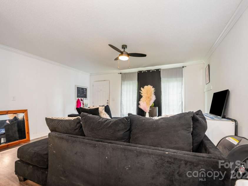 6555 Mcintosh Road, Stanley, NC 28164.  MLS# CAR4277348, YatesRealty ID 2050. 