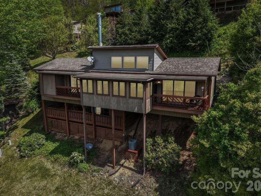 348 Valley Creek Drive, Maggie Valley, NC 28751.  MLS# CAR4372209, YatesRealty ID 20500. 
