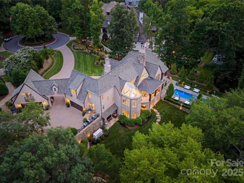8500 Longview Club Drive, Waxhaw, NC 28173.  MLS# CAR4268585, YatesRealty ID 20500. This estate offers luxury living at its finest
