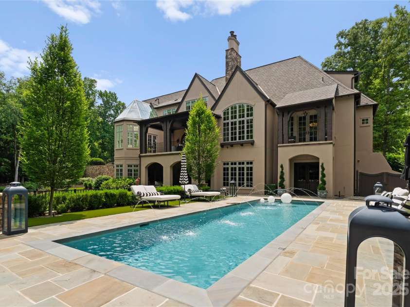 8500 Longview Club Drive, Waxhaw, NC 28173.  MLS# CAR4268585, YatesRealty ID 20500. View of the stunning pool