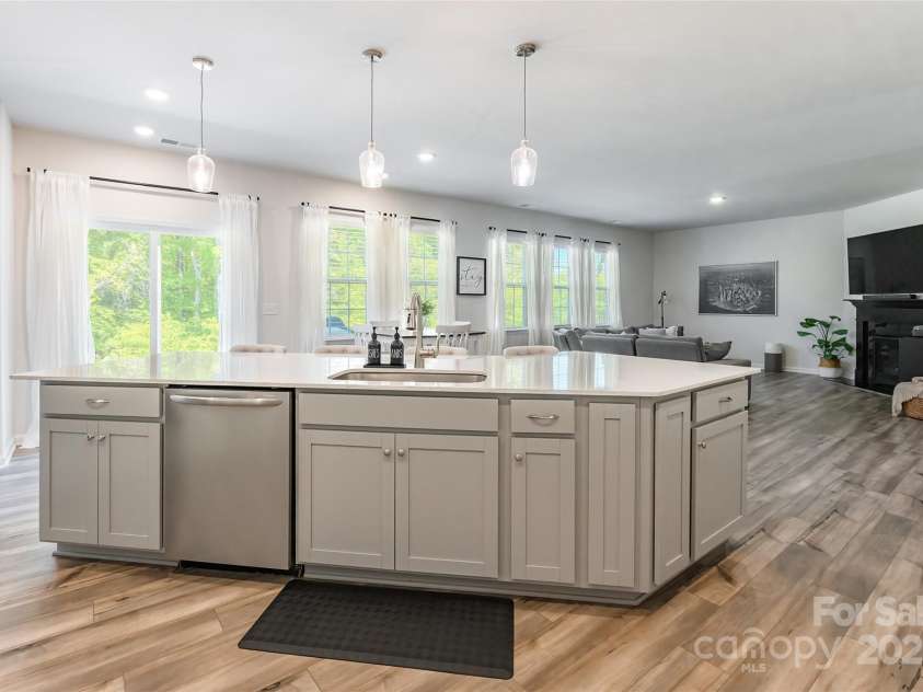 115 Haddonsfield Drive, Mooresville, NC 28115.  MLS# CAR4250744, YatesRealty ID 20502. 