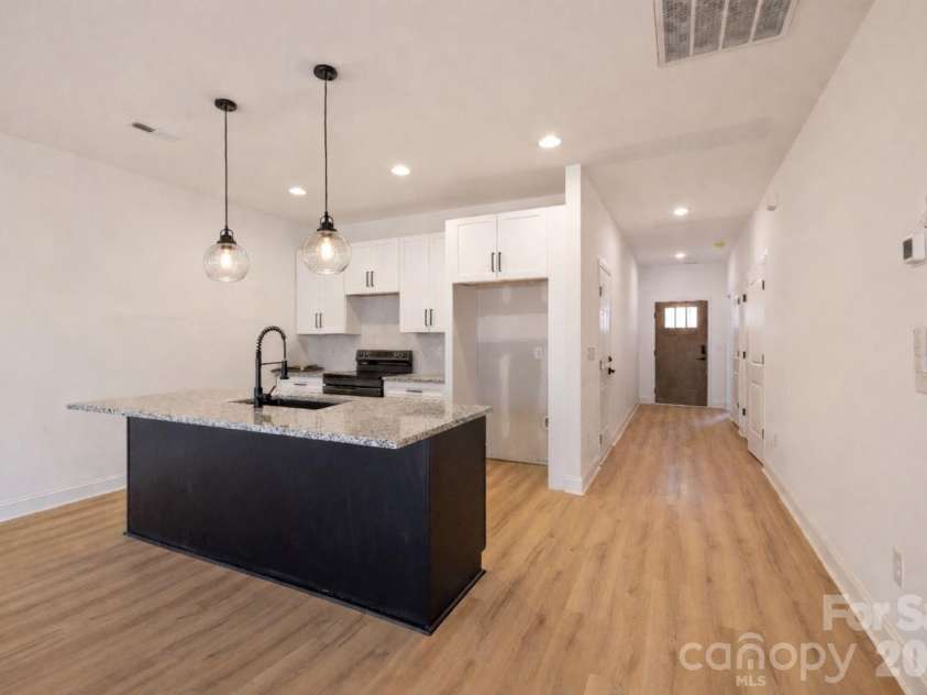 119 Chapel Hill Drive, Troy, NC 27371.  MLS# CAR4347674, YatesRealty ID 20503. Kitchen