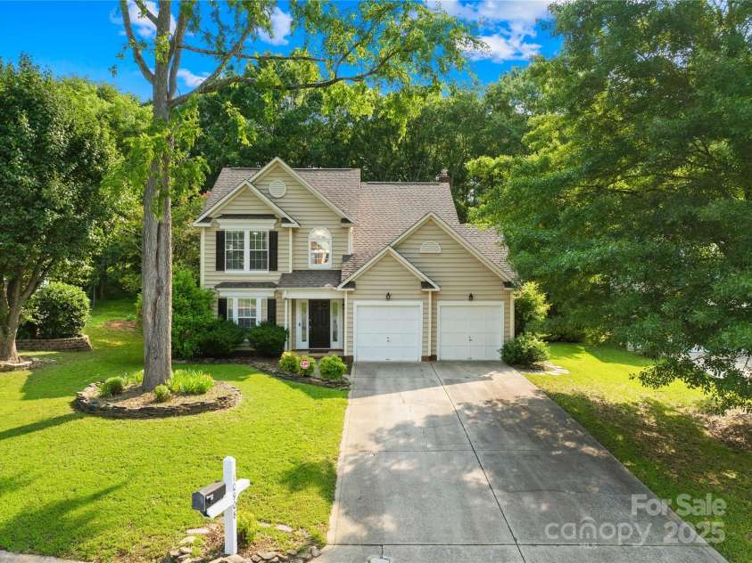 10908 Delsing Court, Charlotte, NC 28214.  MLS# CAR4264464, YatesRealty ID 20504. 