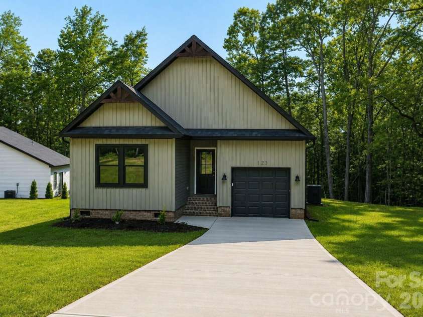 123 Chapel Hill Drive, Troy, NC 27371.  MLS# CAR4347749, YatesRealty ID 20504. 