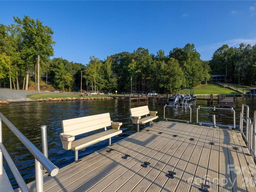 123 Chapel Hill Drive, Troy, NC 27371.  MLS# CAR4347749, YatesRealty ID 20504. 