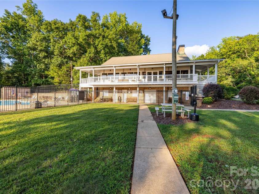 123 Chapel Hill Drive, Troy, NC 27371.  MLS# CAR4347749, YatesRealty ID 20504. 