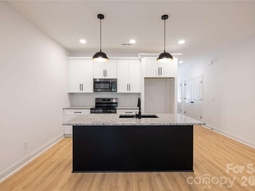 123 Chapel Hill Drive, Troy, NC 27371.  MLS# CAR4347749, YatesRealty ID 20504. 
