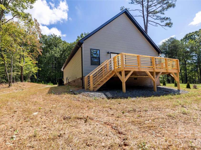 123 Chapel Hill Drive, Troy, NC 27371.  MLS# CAR4347749, YatesRealty ID 20504. 