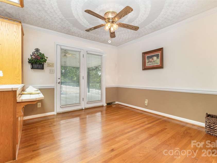 115 Turner Street, Lincolnton, NC 28092.  MLS# CAR4266406, YatesRealty ID 20506. 