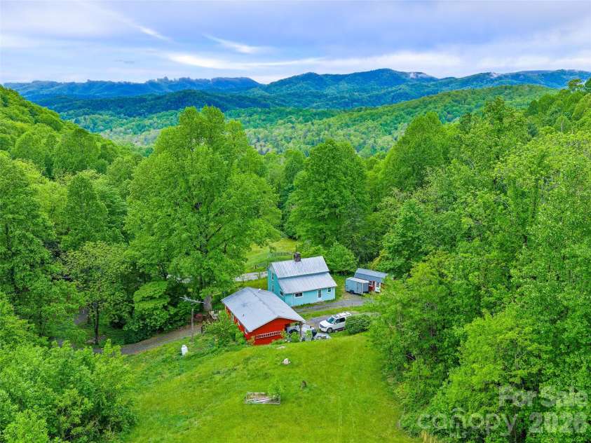 2380 Old Fort Road, Black Mountain, NC 28711.  MLS# CAR4370684, YatesRealty ID 20507. 