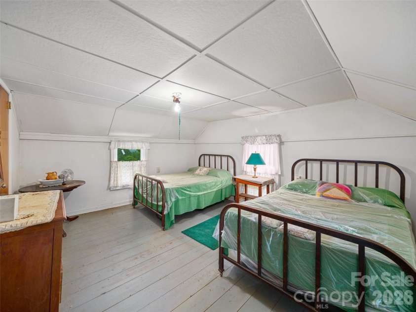 2380 Old Fort Road, Black Mountain, NC 28711.  MLS# CAR4370684, YatesRealty ID 20507. 