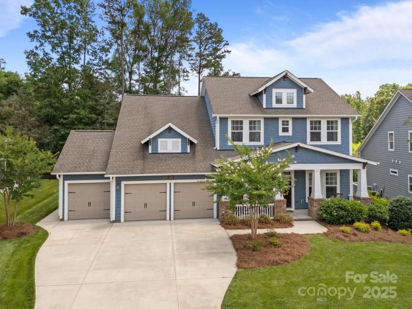 11329 Fullerton Place Drive, Huntersville, NC 28078.  MLS# CAR4268306, YatesRealty ID 20508. 