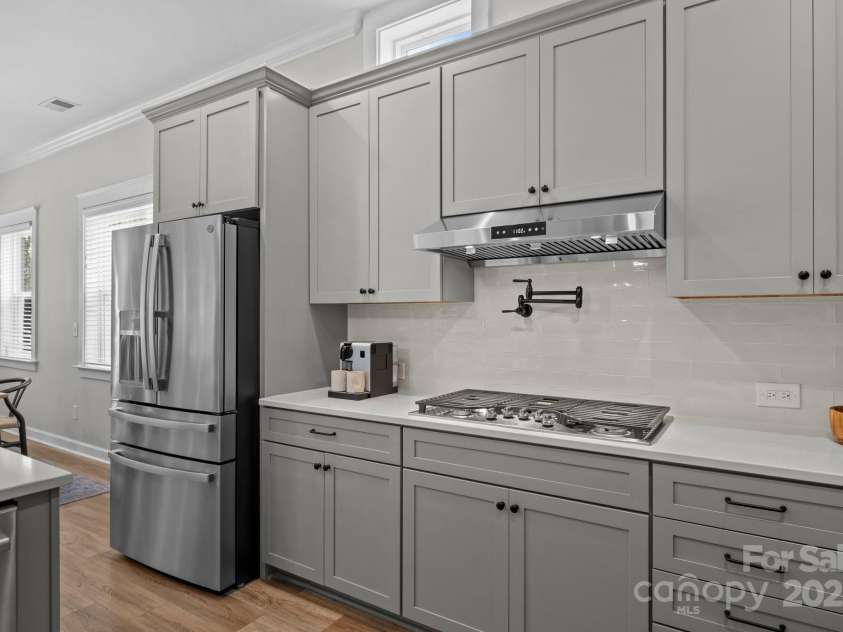 11329 Fullerton Place Drive, Huntersville, NC 28078.  MLS# CAR4268306, YatesRealty ID 20508. 