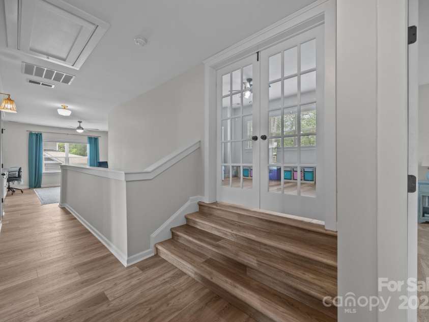 11329 Fullerton Place Drive, Huntersville, NC 28078.  MLS# CAR4268306, YatesRealty ID 20508. 