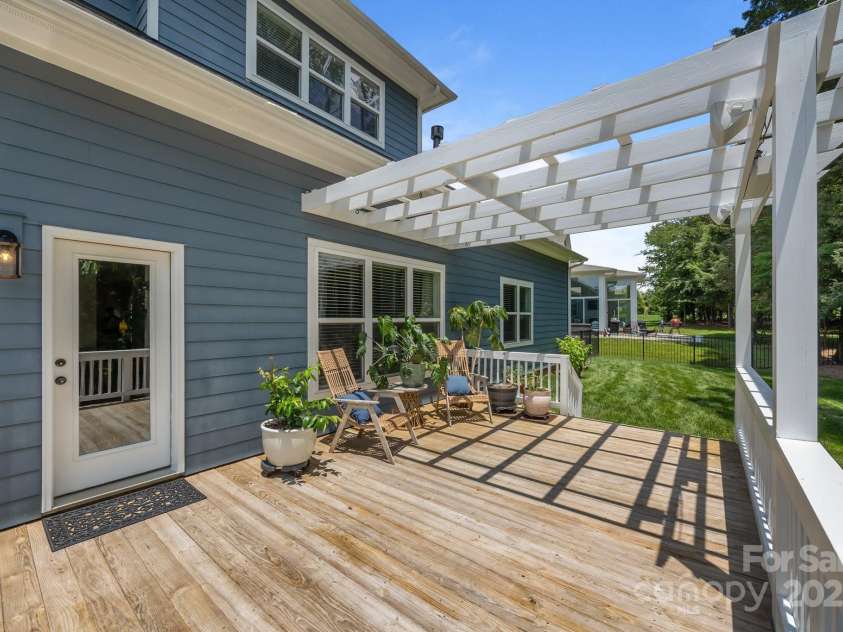 11329 Fullerton Place Drive, Huntersville, NC 28078.  MLS# CAR4268306, YatesRealty ID 20508. 