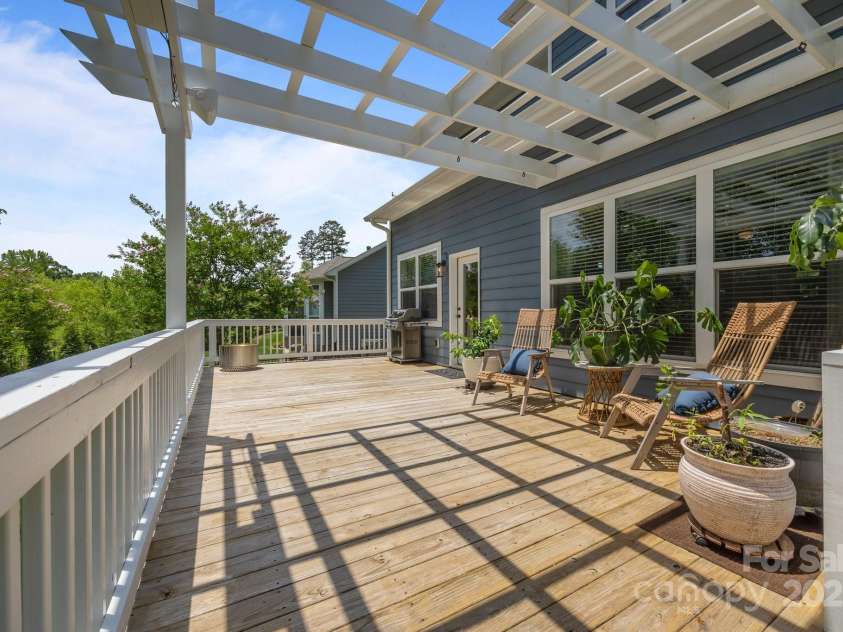 11329 Fullerton Place Drive, Huntersville, NC 28078.  MLS# CAR4268306, YatesRealty ID 20508. 