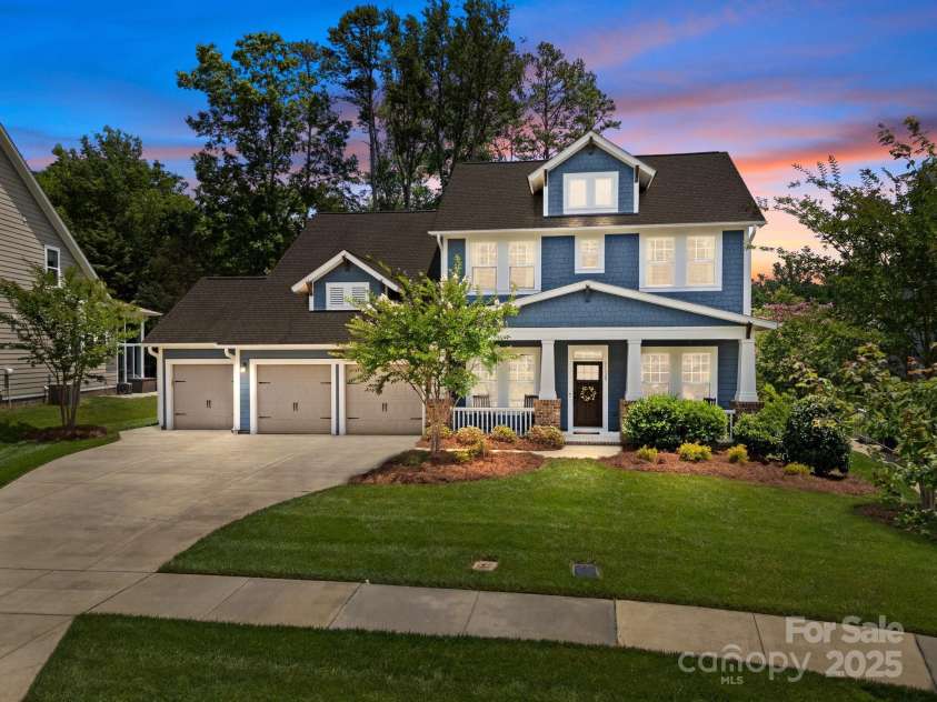 11329 Fullerton Place Drive, Huntersville, NC 28078.  MLS# CAR4268306, YatesRealty ID 20508. 