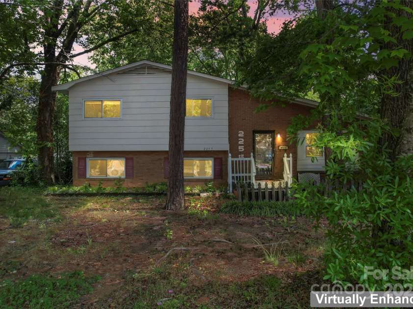 2255 Milton Road, Charlotte, NC 28215.  MLS# CAR4260696, YatesRealty ID 20509. 