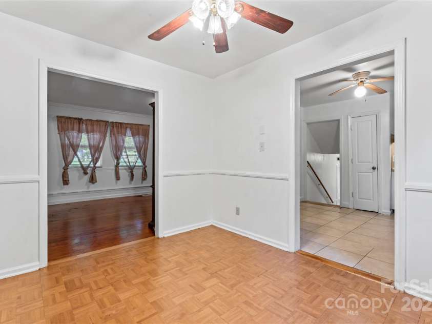 2255 Milton Road, Charlotte, NC 28215.  MLS# CAR4260696, YatesRealty ID 20509. 