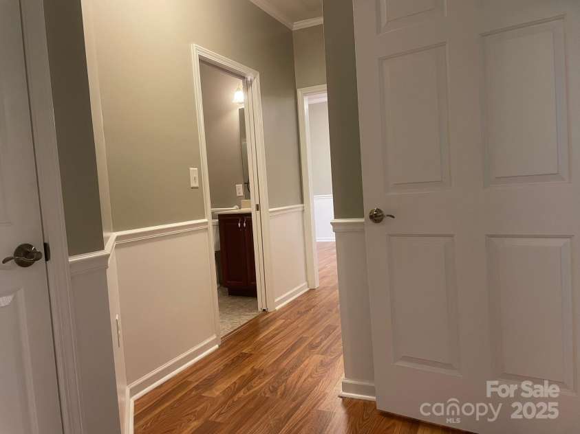 481 26th Avenue, Hickory, NC 28601.  MLS# CAR4326989, YatesRealty ID 2051. Bedroom Hallway