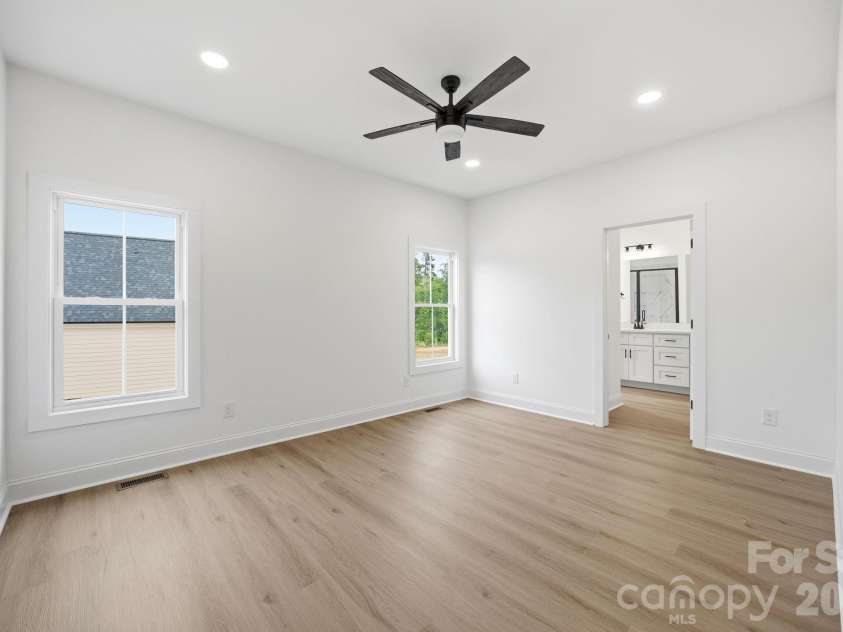 220 Autumn Blaze Road, China Grove, NC 28023.  MLS# CAR4378494, YatesRealty ID 20511. 