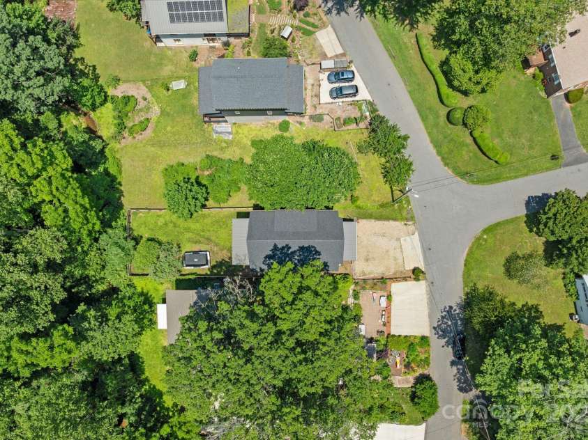 83 Talmadge Street, Asheville, NC 28806.  MLS# CAR4269008, YatesRealty ID 20511. Morningside park