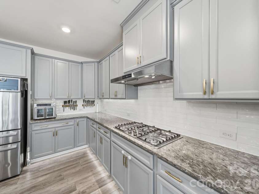 12616 Dunloe Wood Drive, Huntersville, NC 28078.  MLS# CAR4372888, YatesRealty ID 20512. 