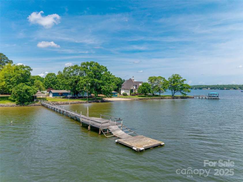 5200 Masons Ferry Road, Clover, SC 29710.  MLS# CAR4250775, YatesRealty ID 20513. 