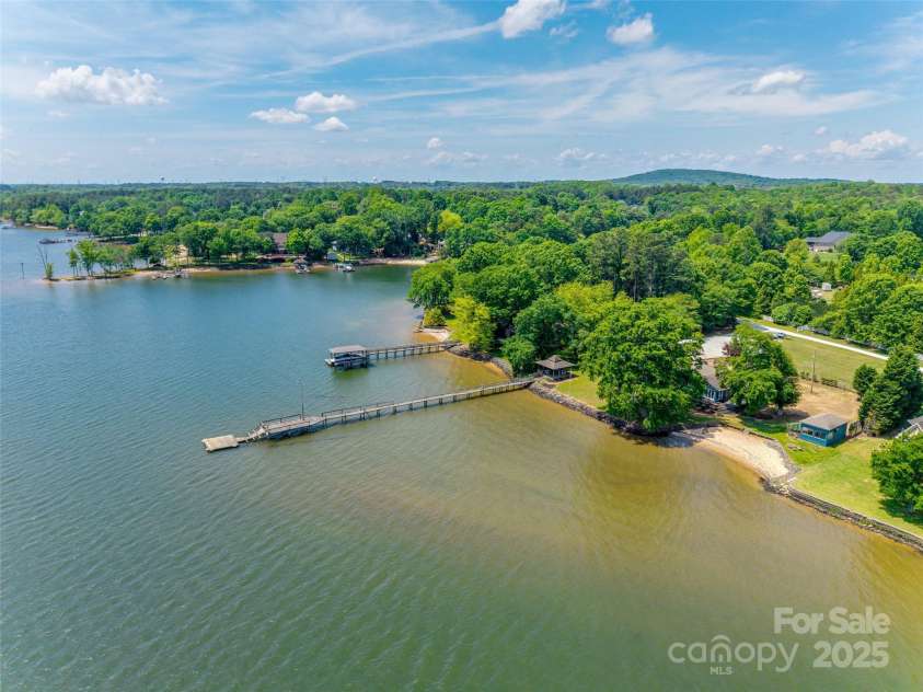 5200 Masons Ferry Road, Clover, SC 29710.  MLS# CAR4250775, YatesRealty ID 20513. 