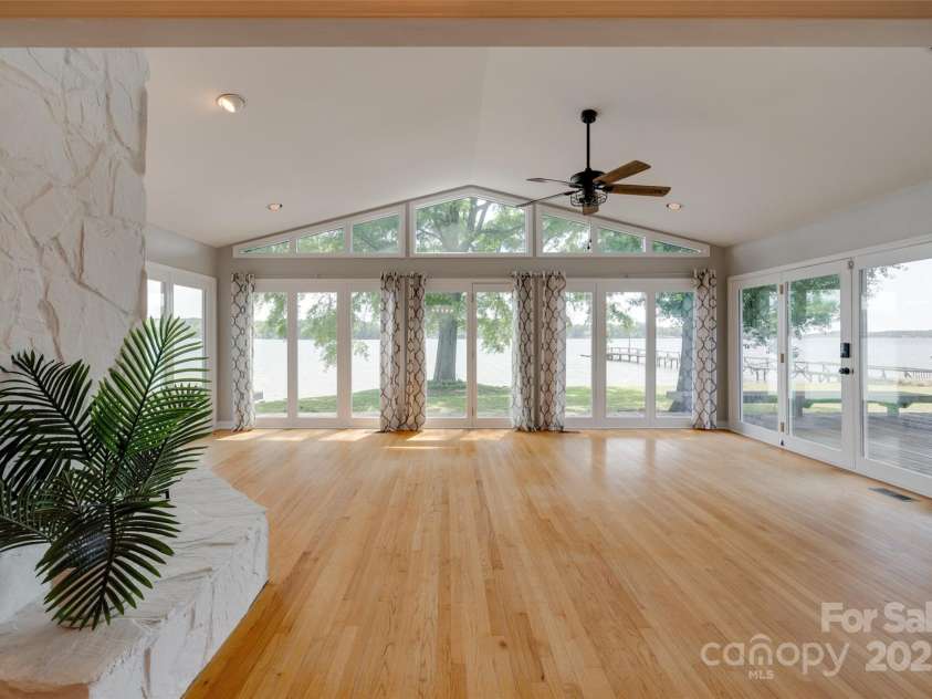 5200 Masons Ferry Road, Clover, SC 29710.  MLS# CAR4250775, YatesRealty ID 20513. 