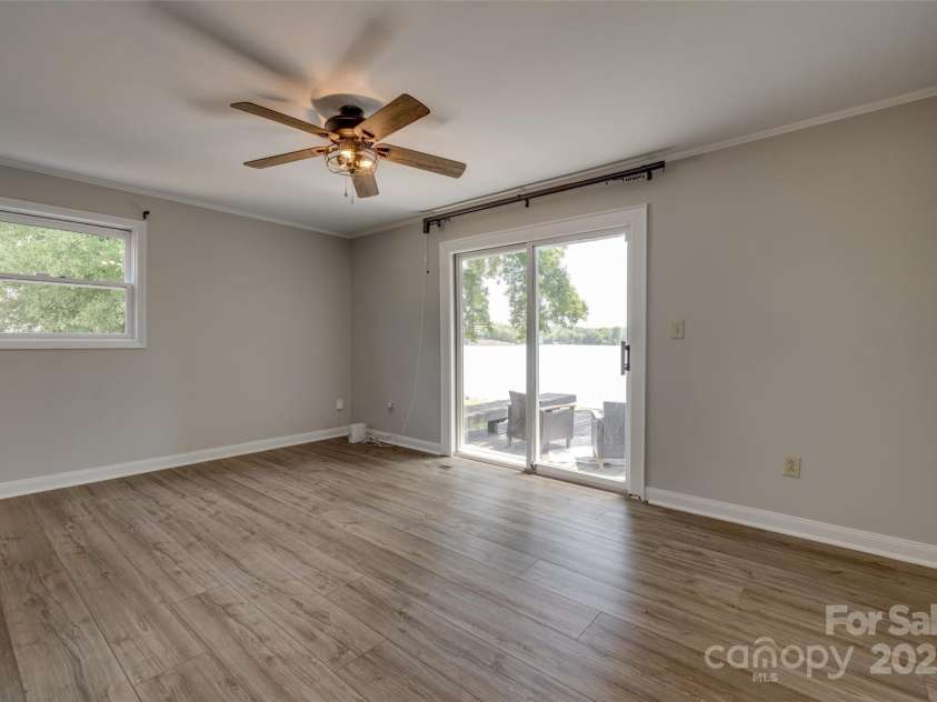 5200 Masons Ferry Road, Clover, SC 29710.  MLS# CAR4250775, YatesRealty ID 20513. 