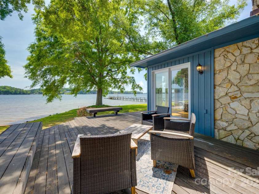 5200 Masons Ferry Road, Clover, SC 29710.  MLS# CAR4250775, YatesRealty ID 20513. 