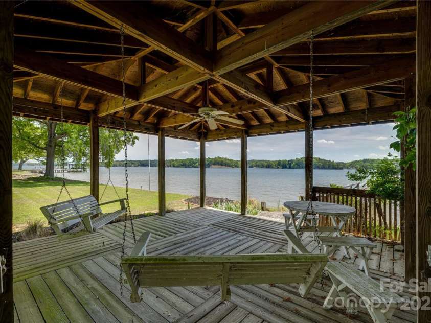 5200 Masons Ferry Road, Clover, SC 29710.  MLS# CAR4250775, YatesRealty ID 20513. 