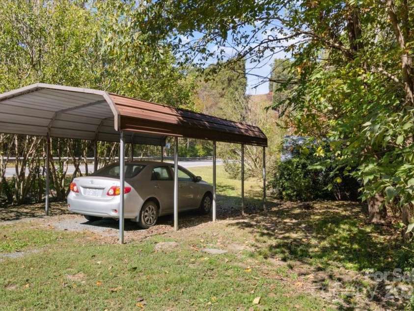 14840 US 25/70 Highway, Marshall, NC 28753.  MLS# CAR4314588, YatesRealty ID 20516. 