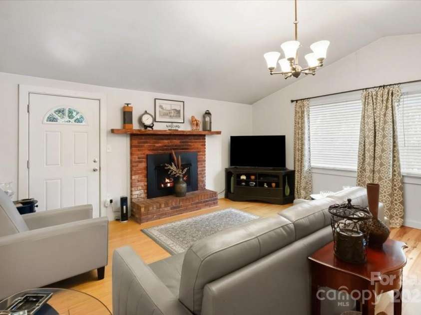14840 US 25/70 Highway, Marshall, NC 28753.  MLS# CAR4314588, YatesRealty ID 20516. 